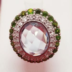 PALE BLUE OVAL QUARTZ GREEN CLEAR STONE RING